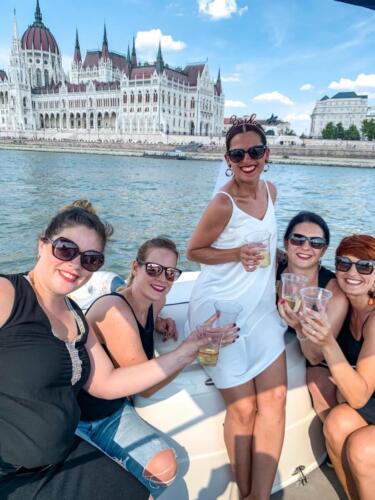 Lanybucsu-Partyboat-Bulihajo